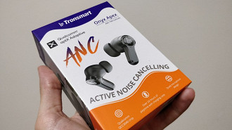 Caixa do fone in-ear Bluetooth TWS Tronsmart Apex. Fonte: Vitor Valeri