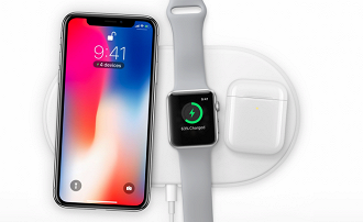 O Apple AirPower foi cancelada em 2019. (Imagem: Reprodução/Apple)