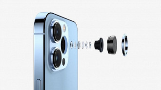 Três câmeras são empregadas no 13 Pro e Pro Max. (Imagem: Reprodução / Apple)