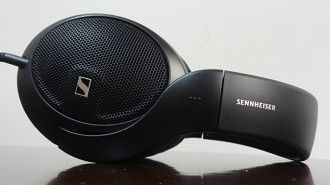 Headphone Sennheiser HD560S. Fonte: Vitor Valeri