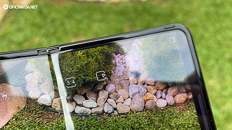 Galaxy Z Fold 3 câmera sob a tela