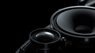 Alto-falantes (drivers) da nova caixa de som nova B&W Zeppelin. Fonte: Bowers & Wilkins Alto-falantes (drivers) da nova caixa de som nova B&W Zeppelin. Fonte: Bowers & Wilkins