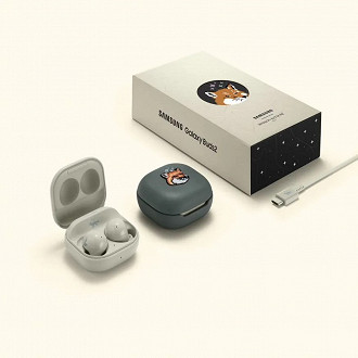 Design desenvolvido pela Ktsuné para os fones de ouvido in-ear Bluetooth TWS Galaxy Buds 2. Fonte: Samsung