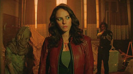 Resident Evil: Bem-Vindo a Raccon City - Claire Redfield será fugitiva Resident Evil: Bem-Vindo a Raccon City - Claire Redfield será fugitiva