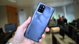 O Infinix Note 10 Pro é muito bonito e com acabamento refinado