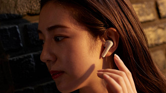 Fones de ouvido Bluetooth TWS Denon AH-C830NCW. Fonte: Denon