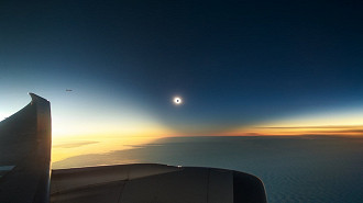 Fotos do segundo e último eclipse solar de 2021. Fonte: Petr Horálek