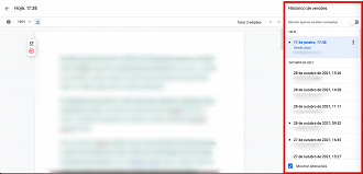 Em suma, o Google Docs vai apresentar uma coluna com todas as edições, dia e hora em que foram feitas.