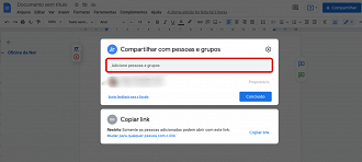 Em seguida, insira o e-mail ou nome da pessoa com quem você deseja compartilhar o documento.