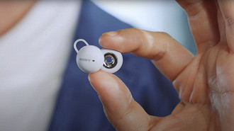 Fone de ouvido earbud Bluetooth TWS Sony WF-L900 (LinkBuds). Fonte: Sony Fone de ouvido earbud Bluetooth TWS Sony WF-L900 (LinkBuds). Fonte: Sony