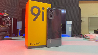 O Realme 9i já está disponível no Brasil a partir de hoje (22) (Crédito: Oficina da Net)
