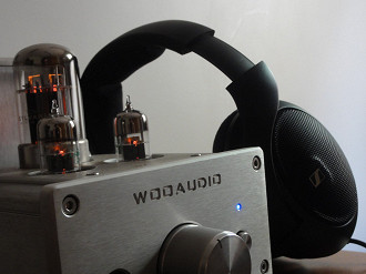Amplificador Woo Audio WA3 e headphone Sennheiser HD560S. Fonte: Vitor Valeri
