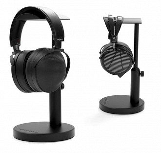 Headphone stand da Woo Audio.