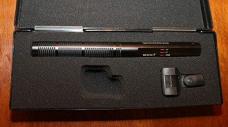 Microfone shotgun Sennheiser MKH-60. Fonte: jxopays