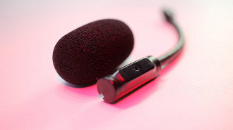 Microfone removível do headpset Pichau. Fonte: Oficina da Net