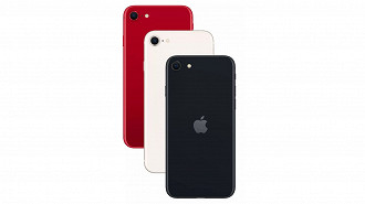 O recém lançado iPhone SE 2022 deve ter alavancado as vendas da Apple em abril (Crédito: Apple/Reprodução)