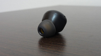 Fone in-ear Bluetooth TWS Realme Buds Q2. Fonte: Vitor Valeri