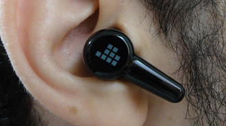 Fone de ouvido in-ear Bluetooth TWS Tronsmart Apollo Air+. Fonte: Vitor Valeri