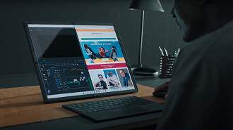 Teclado Bluetooth sendo utilizado com o notebook de tela dobrável Asus ZenBook Fold OLED. Fonte: Asus