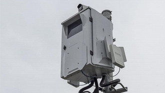 Radar capaz de detectar os níveis de ruído no trânsito e determinar quais veículos estão acima do permitido (90dB). Fonte: Renato Próspero/SMCS