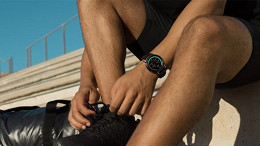 Moto Watch 100 é lançado no Brasil com GPS e bateria para duas semanas