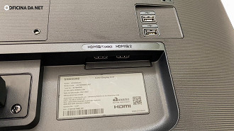 Smart Monitor Samsung M5 27 - Entradas