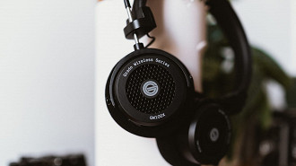 É anunciado a segunda geração de headphones Bluetooth abertos (open back) da Grado, o GW100X. Fonte: Grado
