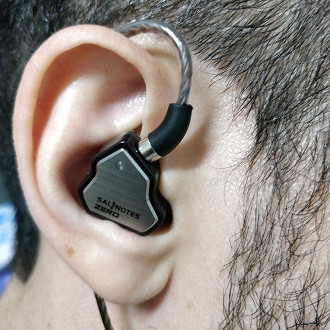 Fone de ouvido in-ear 7Hz Salnotes Zero - Os melhores presentes de Natal para se dar a audiófilos em 2022. Fonte: Vitor Valeri