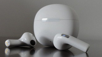 Análise (review) do fone de ouvido earbud sem fio Bluetooth TWS QCY T20 (AilyPods). Fonte: Vitor Valeri