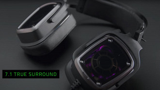 O som surround 7.1 em headsets gamer (headphones com microfone) não oferece vantagem alguma em jogos. Na foto, o fone de ouvido Razer Tiamat V2. Fonte: Razer