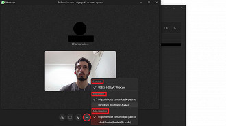 Passo 04 e 05 - Alterando a câmera, o microfone e o alto-falante utilizado nas chamadas - Configurações para mudar agora no WhatsApp para Windows. Fonte: Vitor Valeri