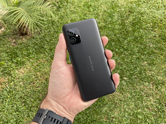 Zenfone 8 (Imagem: Nicolas Muller/Oficina da Net)