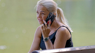 Pessoa chateada em ligação de telemarketing; Foto ilustrativa (Pixabay)
