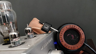 Headphone Grado RS2e.  Source: Vitor Valeri