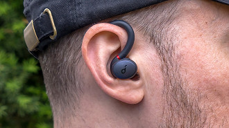 In-ear Bluetooth Anaker Soundcor Sport X10. Fonte: digitaltrends (foto por Ted Kritsonis)