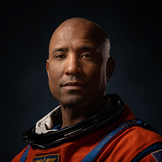 Piloto Victor Glover da missão Artemis II. Fonte: NASA Piloto Victor Glover da missão Artemis II. Fonte: NASA