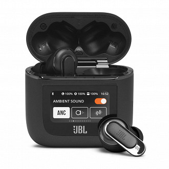 Fone de ouvido TWS JBL Tour Pro 2 com sua case de carregamento. Fonte: JBL