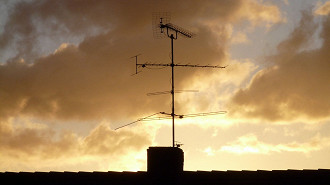 Antenas que usa a banda C orbital, como as parabólicas, vão precisar mudar para antenas com a banda Ku