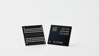Chip de memória Samsung DDR5 DRAM. Fonte: Samsung