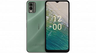 NOKIA C32 se destaca pelo seu acabamento premium traseiro