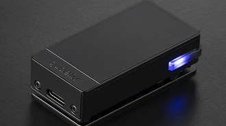 Melhores DAC/amps USB ultra portáteis Bluetooth (com bateria) até R$ 500. Na foto Qudelix 5K. Fonte: Hiby