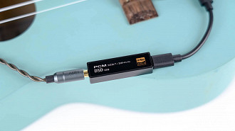 Melhors DAC/amp USB ultra portáteis (sem bateria) até R$ 200. Na foto Hiby FC1. Fonte: Hiby
