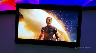 A tela do Tab 11 WiFi é boa para assistir e se for em um ambiente mais escuro A tela do Tab 11 WiFi é boa para assistir e se for em um ambiente mais escuro