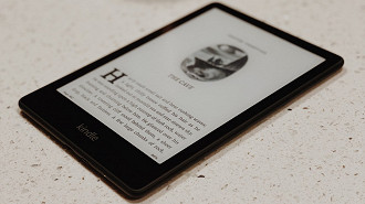O Kindle Paperwhite 5 (11ª geração) vale a pena. Cinco razões para comprá-lo. Fonte: unsplash (foto por Madalyn Cox)