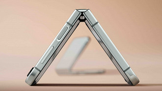 O Galaxy Z Flip 5 conta com uma tecnologia que não deixa visível suas dobradiças