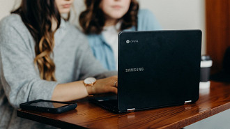 Recursos exclusivos dos Chromebook X. Fonte: unsplash (foto por Brooke Cagle)