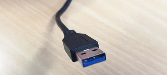 padrão USB-A é utilizado até hoje para conectar alguns periféricos como mouses com fio