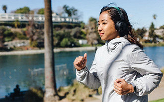 Utilize o tipo de fone de ouvido correto de acordo com o ambiente.