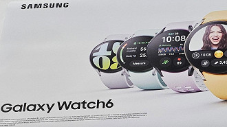 Imagens do Galaxy Watch 6 aparecem em material promocional vazado. Fonte: Reddit