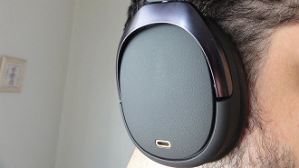 Conforto e construção do headphone Bluetooth Edifier WH-950NB